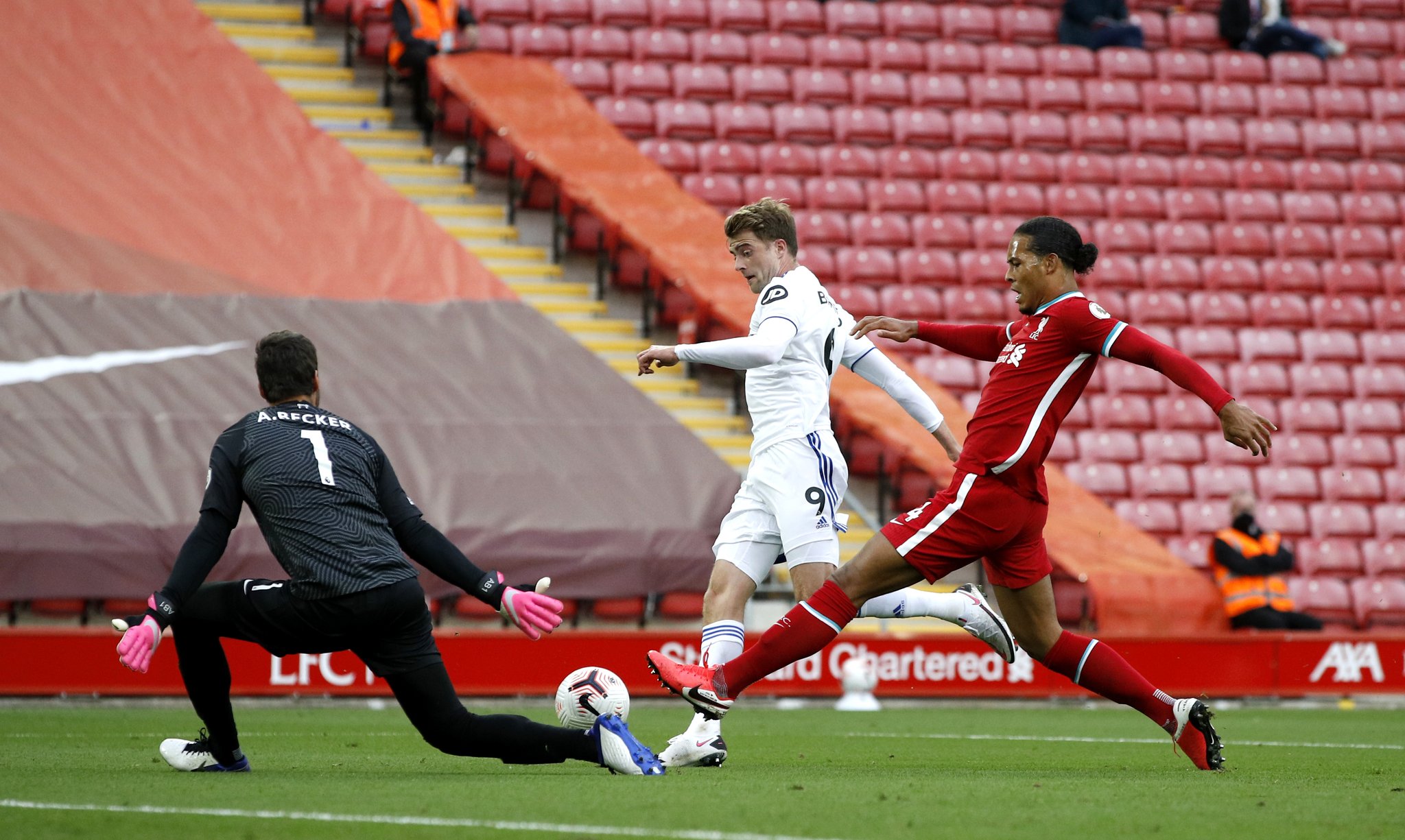 仅仅是一场 仅仅是一场